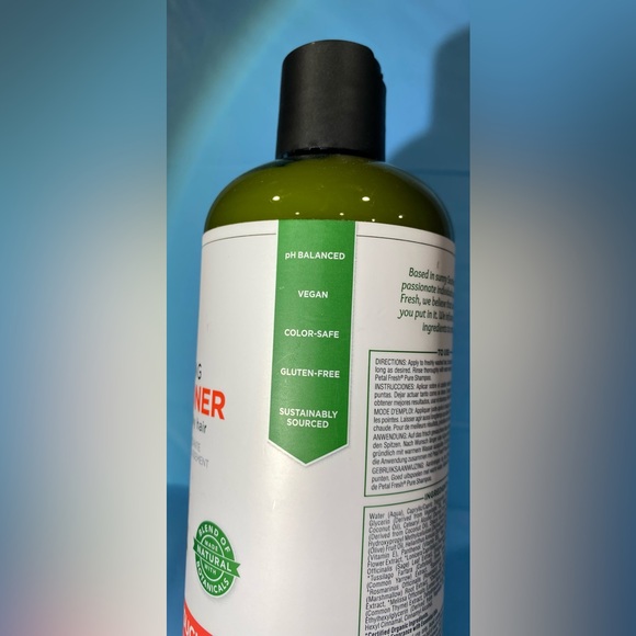 Petal Fresh Pure Softening Conditioner w/ Rose and Honeysuckle - Picture 3 of 3